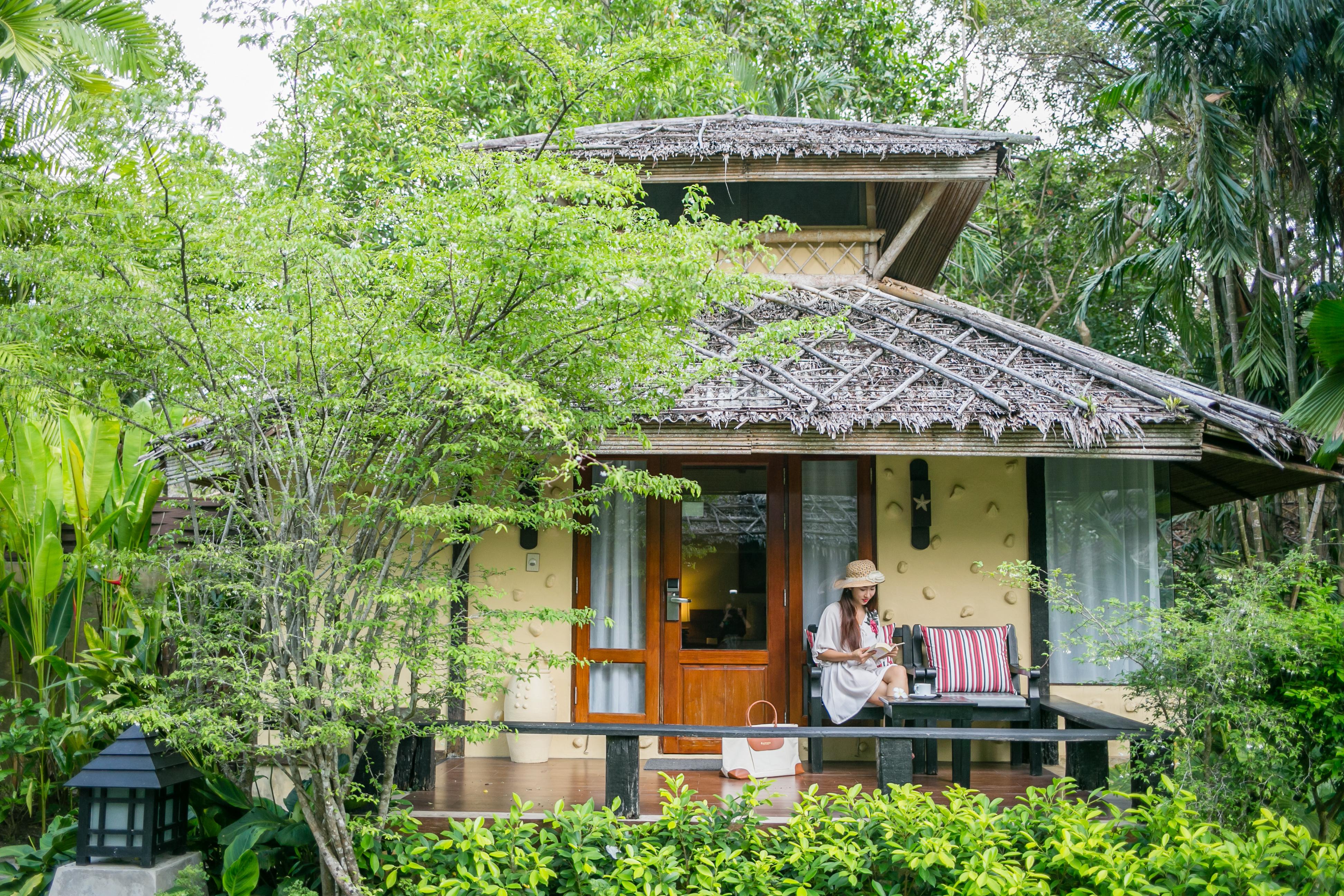 Centara Koh Chang Tropicana Resort Exterior photo