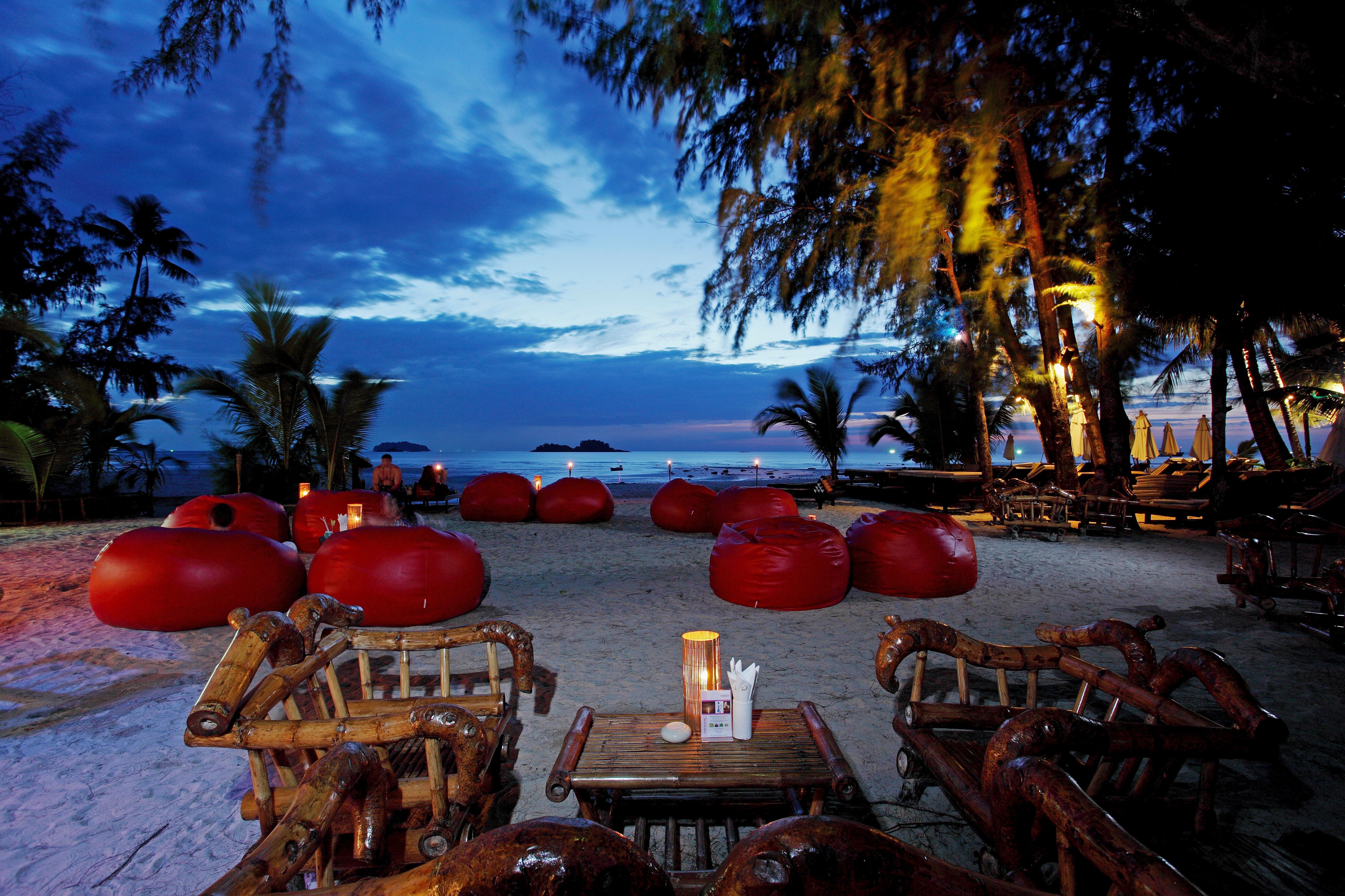 Centara Koh Chang Tropicana Resort Exterior photo