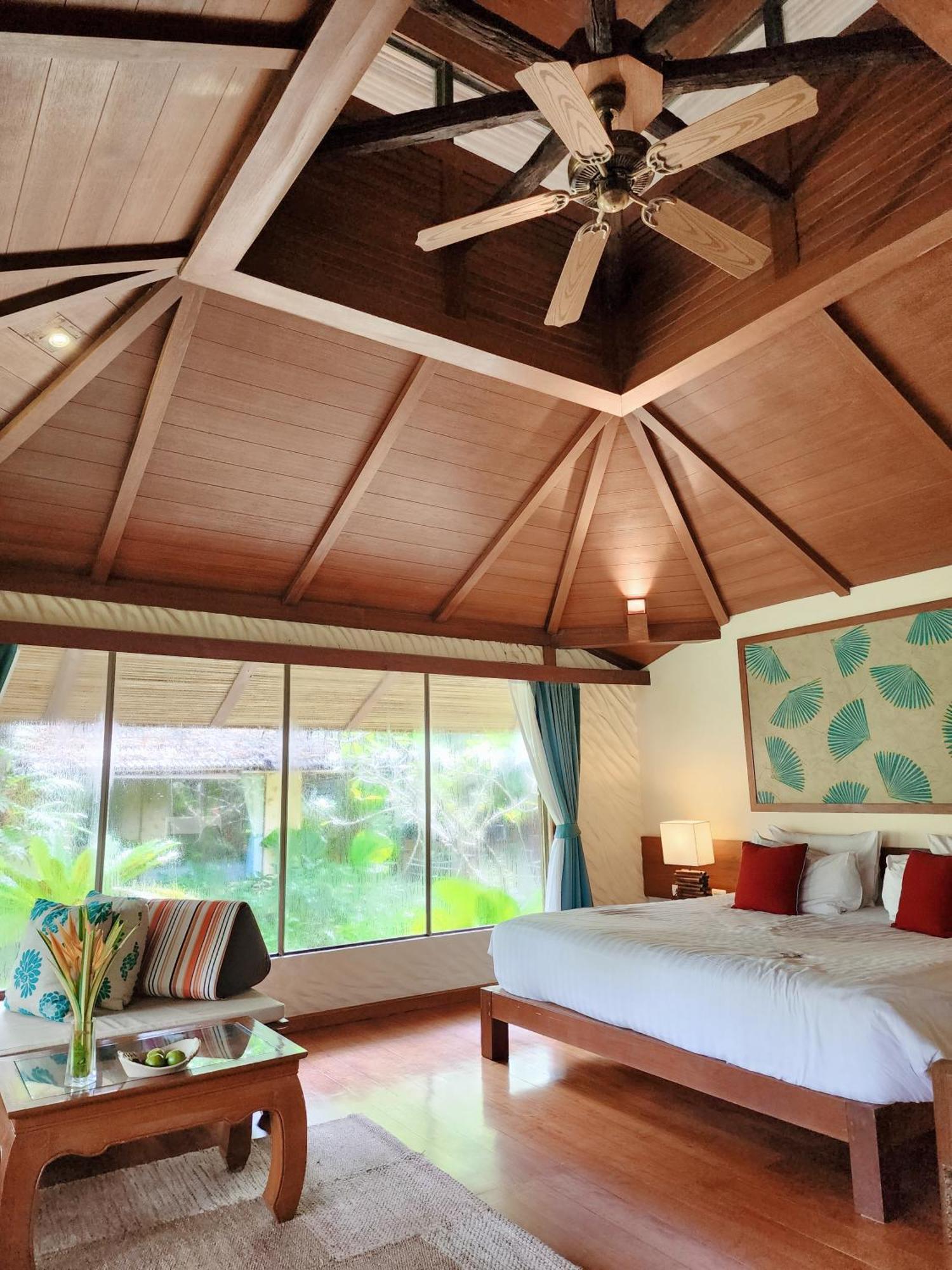 Centara Koh Chang Tropicana Resort Exterior photo